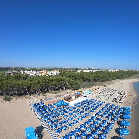 Aloha Park Hotel Кампомарино Экстерьер фото